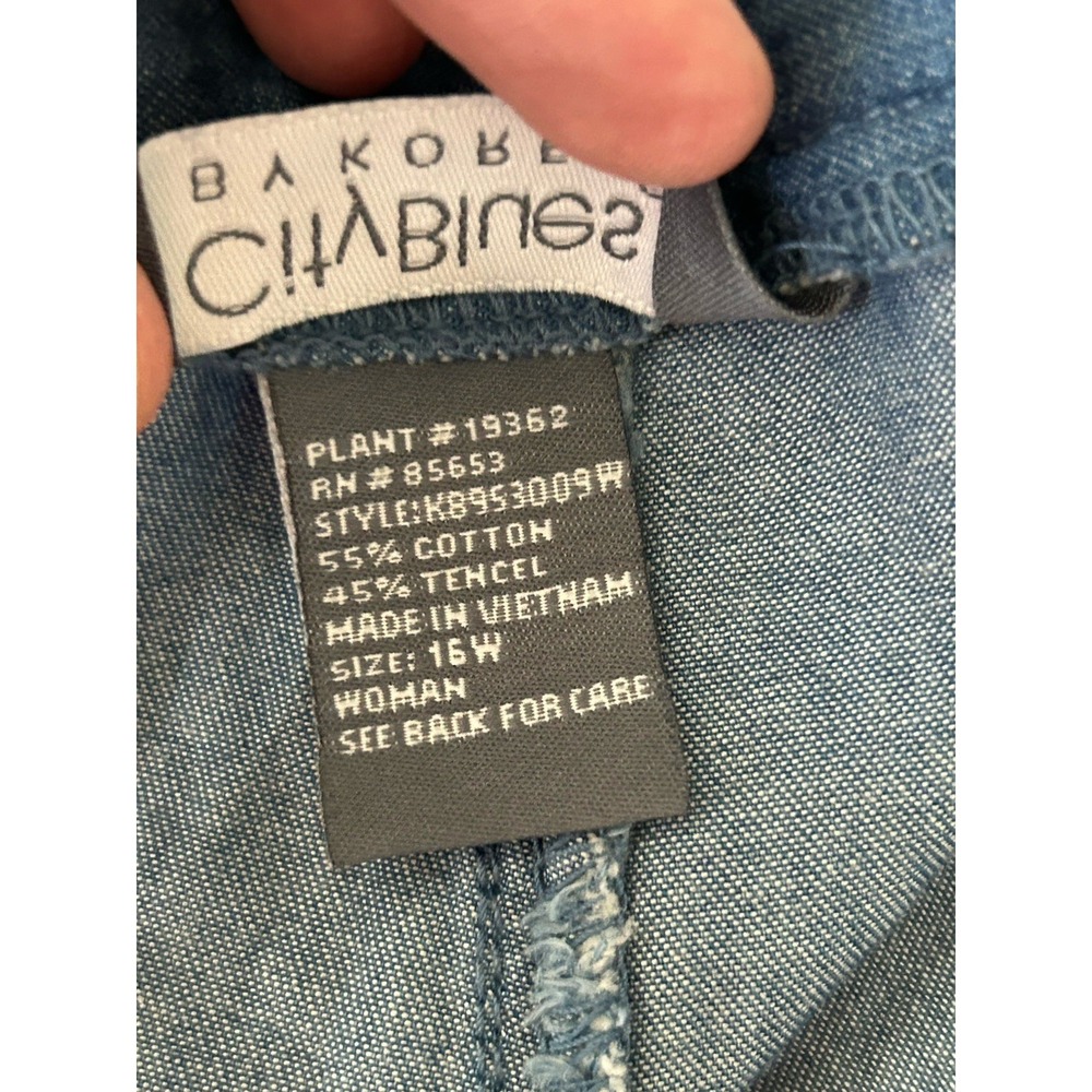 City Blues By Koret Women's Size 16 W Blue Chambray Wide Leg Cropped Pants - Picture 5 of 5